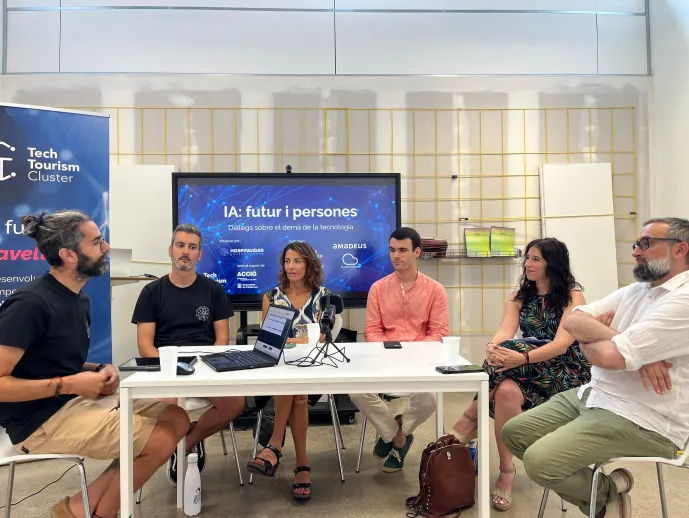Ens formem en IA aplicada al 'traveltech'